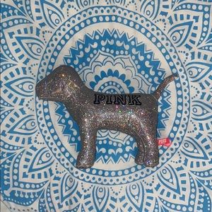 PINK dog influencer 💕